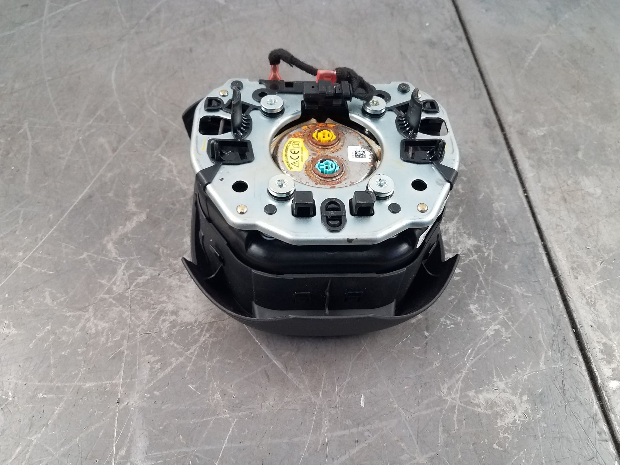 2015 Dodge Challenger R/T Steering Wheel Airbag #3329 V11