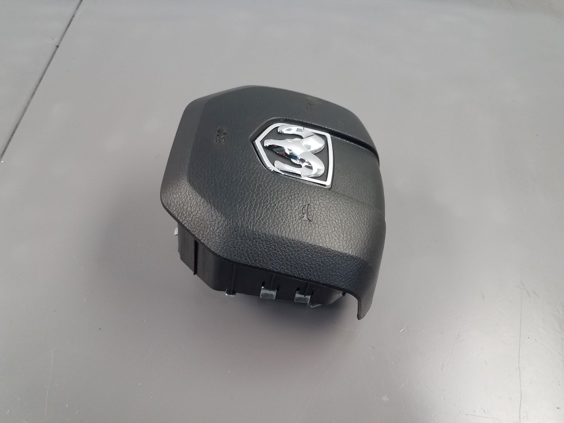 2018 Ram 3500 Laramie DRW Diesel 4x4 Steering Wheel Airbag 47K Miles #5222