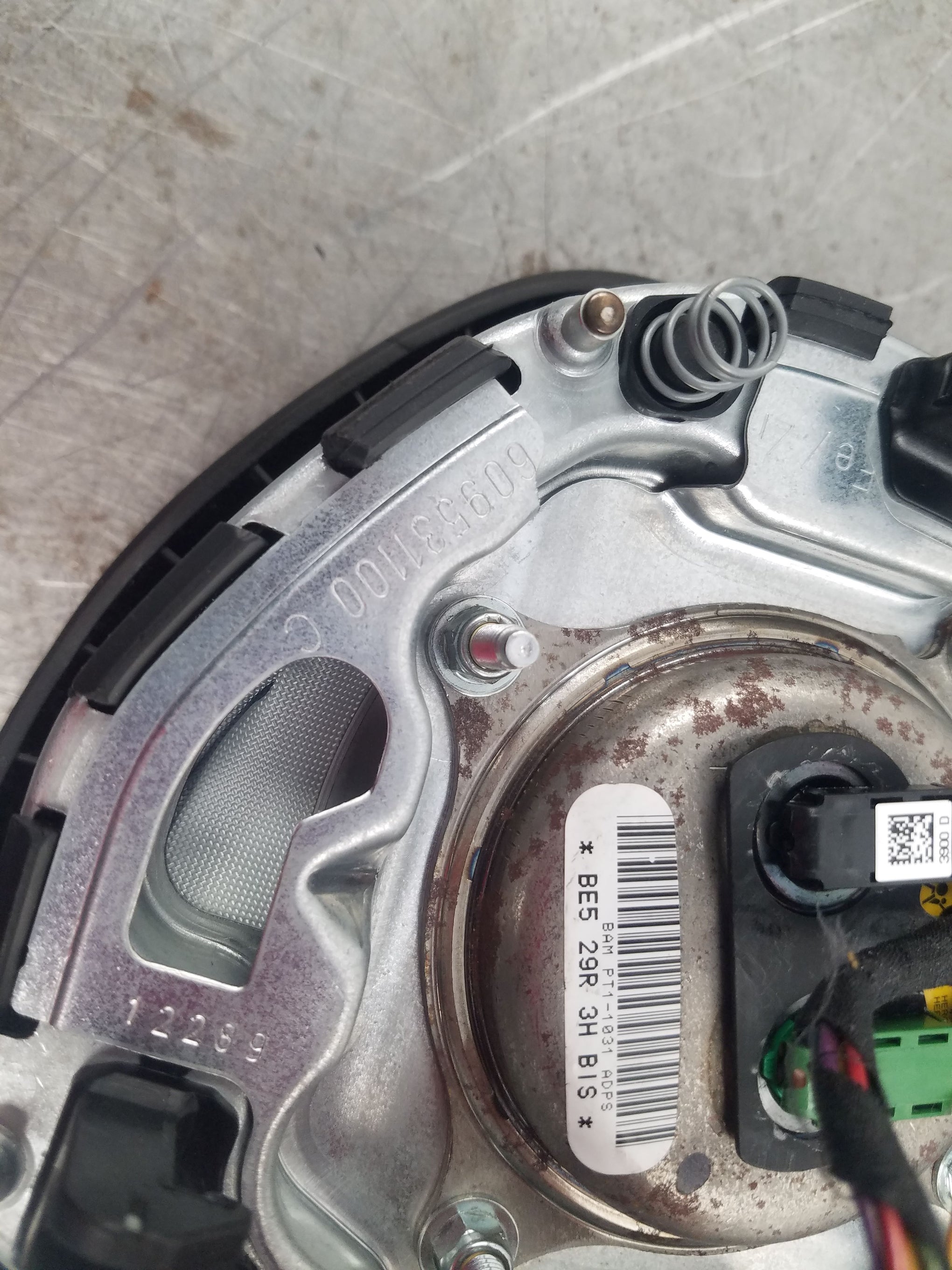 2013 BMW M5 F10 Steering Wheel Airbag #6234