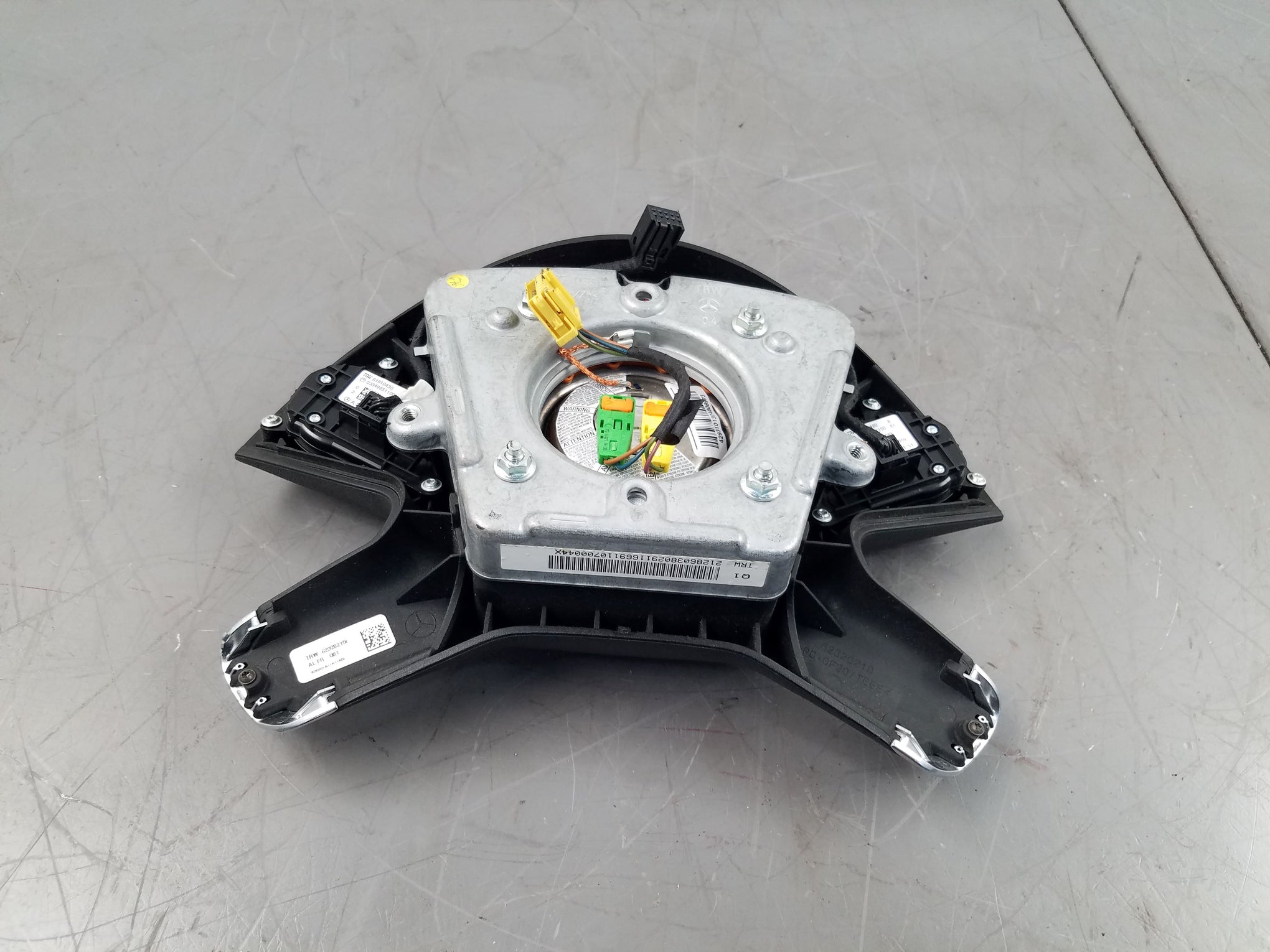 2011 Mercedes Benz AMG E 63 Steering Wheel Airbag #7920