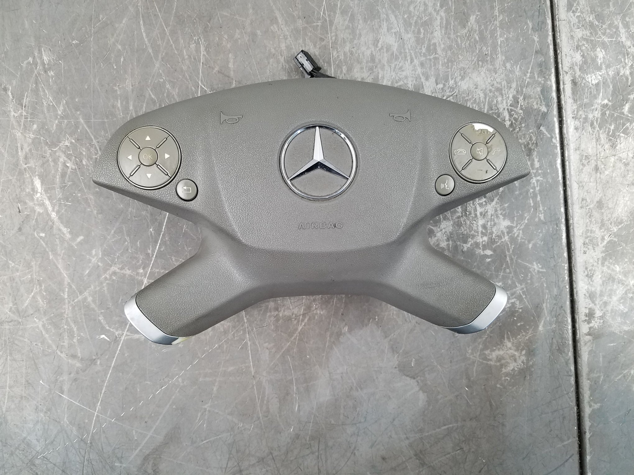 2010 Mercedes Benz AMG E 63 Steering Wheel Airbag #1562 VV1