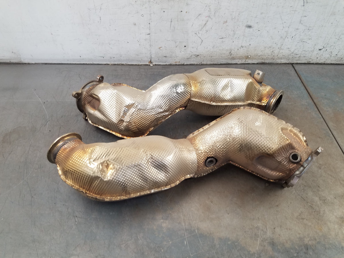McLaren 720S 4.0L M840T Downpipes / CATs #5999 Q8-3