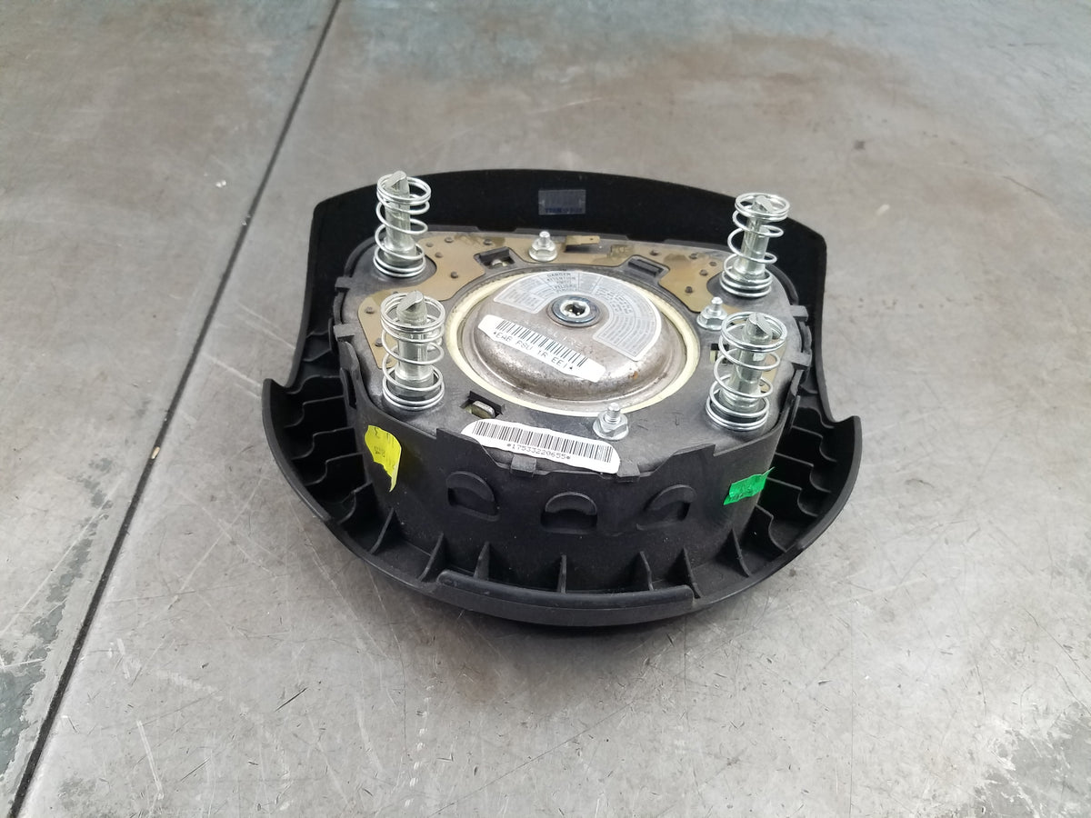 2004 Pontiac GTO Steering Wheel Airbag #5120 Q8-1